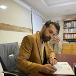 عکس کاوه شکرگزار