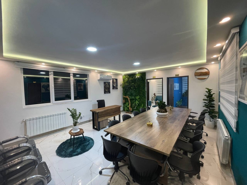 عکس کاوه شکرگزار